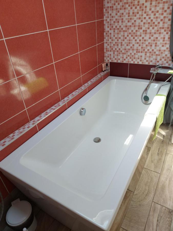 Апартаменти Corner Apartman 2 Шіофок Екстер'єр фото
