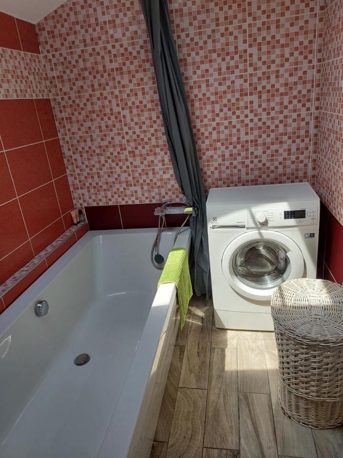 Апартаменти Corner Apartman 2 Шіофок Екстер'єр фото